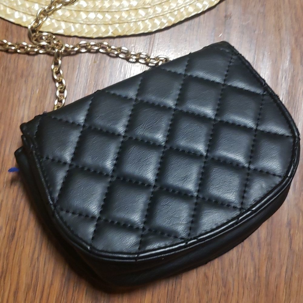 Black Chain Mini Purse - Picture 3 of 5
